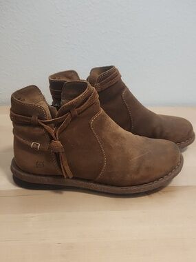 New Born Womens 6.5 Leather Ankle Booties